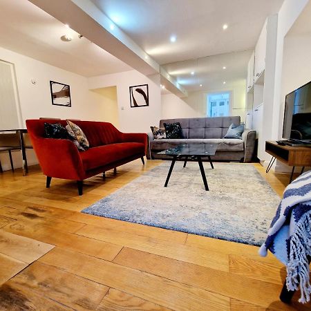 Beautiful Hyde Park Flat By Lancaster Gate Station With Private Back Patio Appartement Londen Buitenkant foto