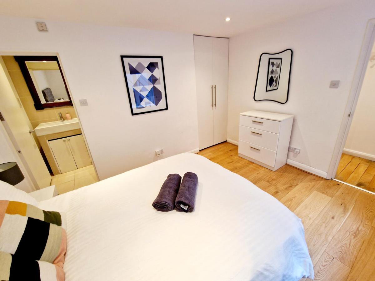 Beautiful Hyde Park Flat By Lancaster Gate Station With Private Back Patio Appartement Londen Buitenkant foto